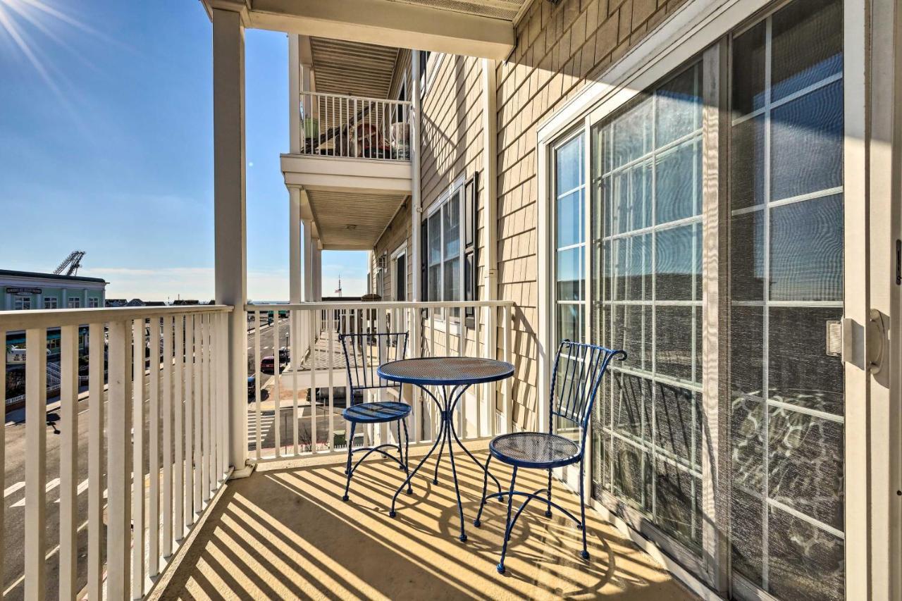Downtown Ocean City Condo Balcony With Inlet View Bagian luar foto